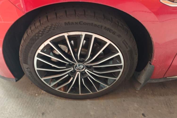 Used BYD Han 2021 EV Standard Range Luxury Model Left Front Wheel Hub