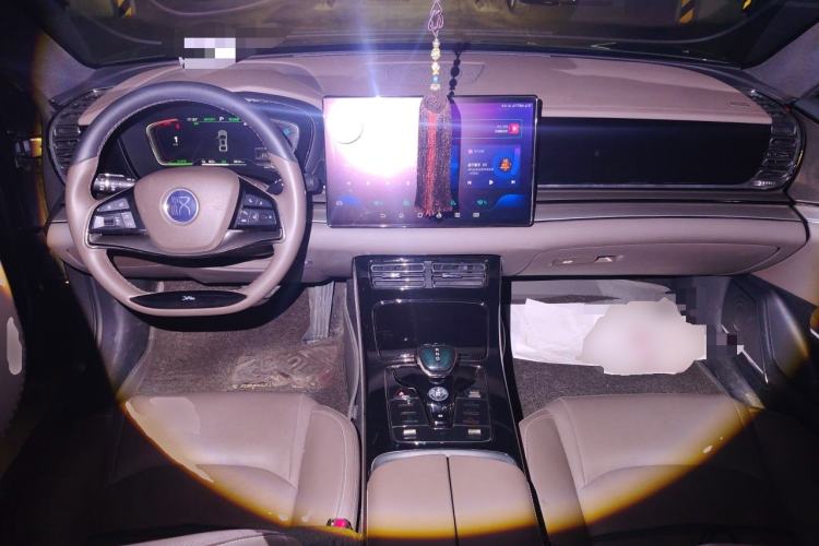 Used BYD Han 2021 EV Standard Range Luxury Model Center Console