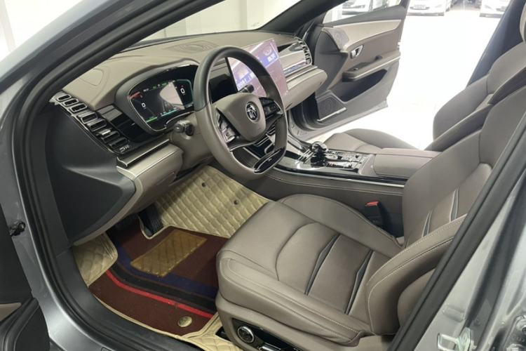 Used BYD Han 2021 EV Standard Range Luxury Model Interior 1