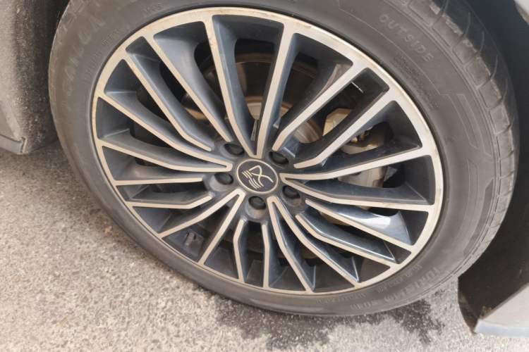 Used BYD Han 2021 EV Standard Range Luxury Model Right Front Wheel Hub