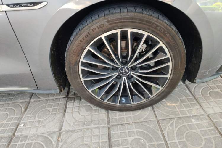 Used BYD Han 2021 EV Standard Range Luxury Model Right Front Wheel Hub