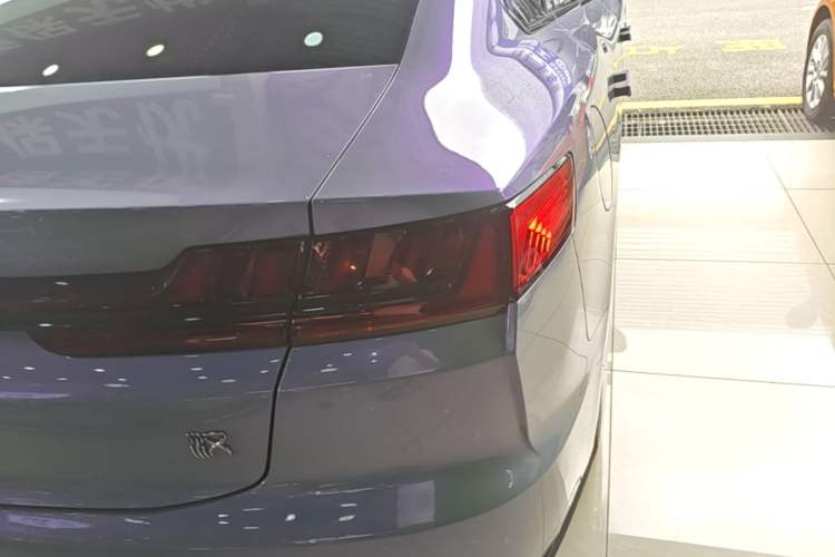 Used BYD Han 2021 EV Standard Range Luxury Model Right Rear Taillight