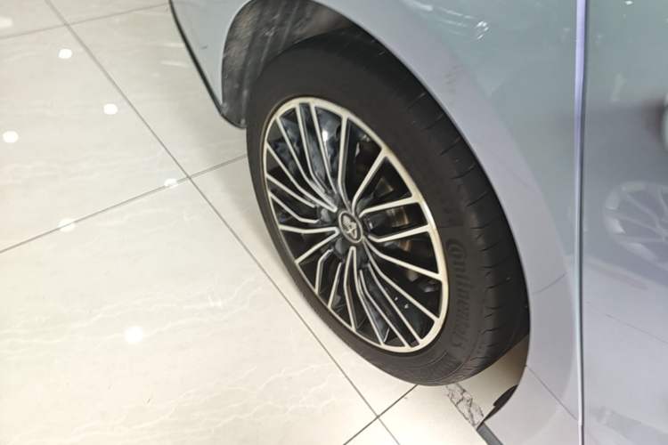 Used BYD Han 2021 EV Standard Range Luxury Model Right Rear Wheel Hub