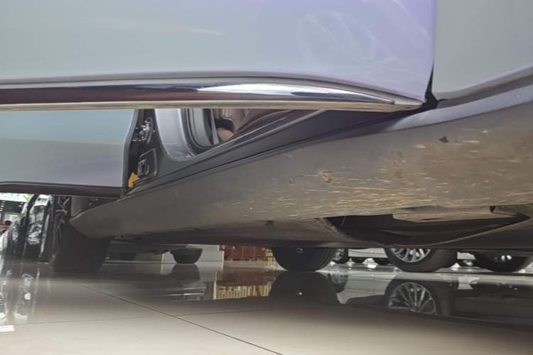 Used BYD Han 2021 EV Standard Range Luxury Model Right Side Sill