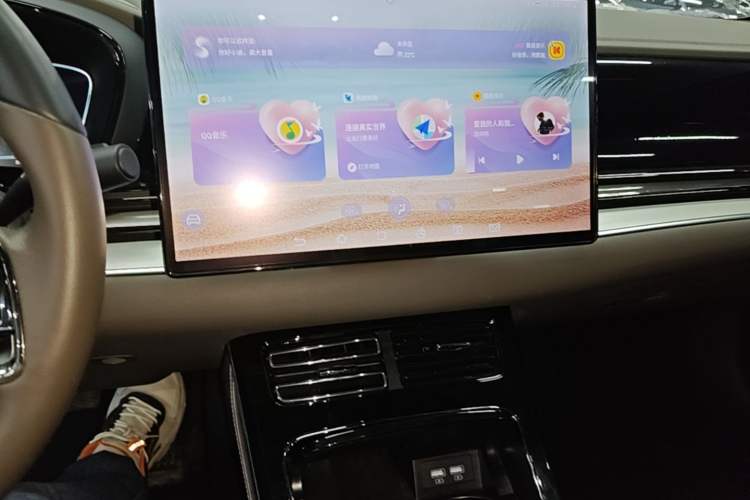 Used BYD Han 2021 EV Standard Range Luxury Model Audio And AC Panel