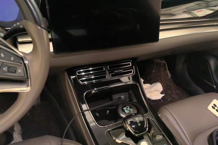 Used BYD Han 2021 EV Standard Range Luxury Model Audio And AC Panel