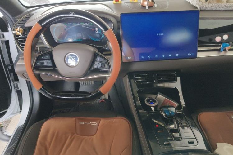Used BYD Han 2021 EV Standard Range Luxury Model Center Console