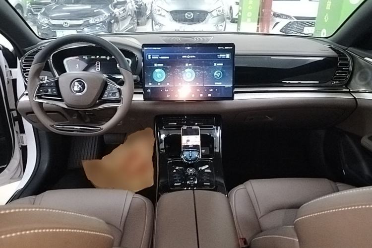 Used BYD Han 2021 EV Standard Range Luxury Model Center Console