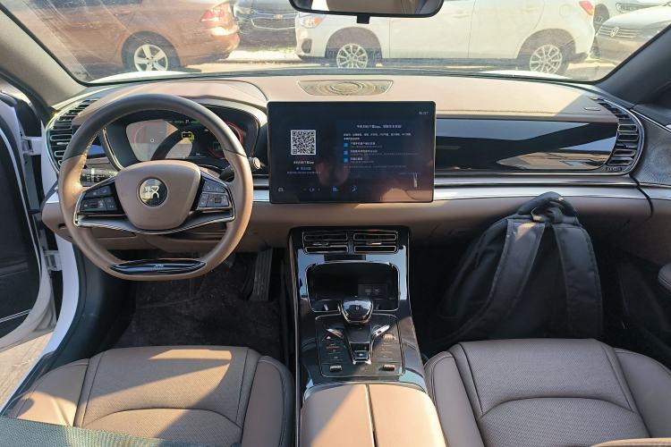 Used BYD Han 2021 EV Standard Range Luxury Model Center Console
