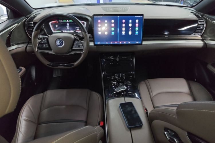 Used BYD Han 2021 EV Standard Range Luxury Model Center Console