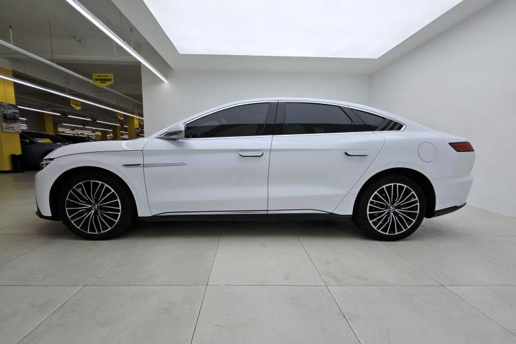 Used BYD Han 2021 EV Standard Range Luxury Model Exterior 4