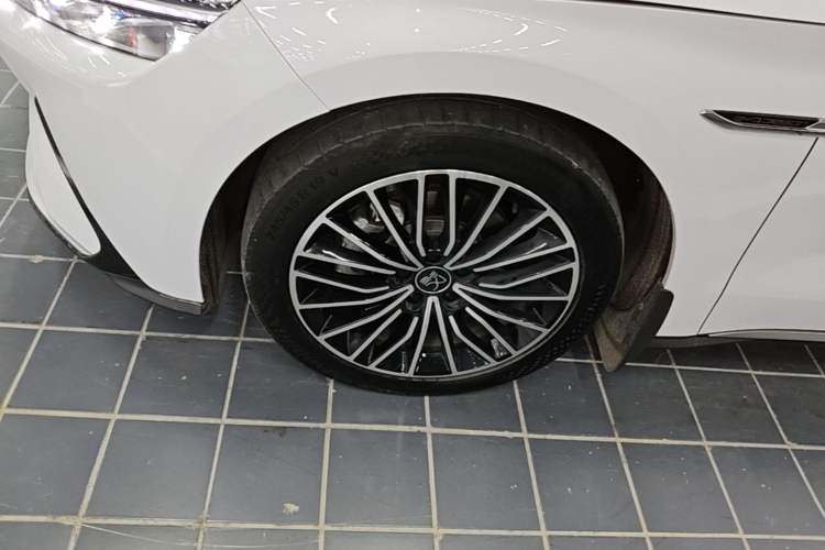 Used BYD Han 2021 EV Standard Range Luxury Model Exterior 4