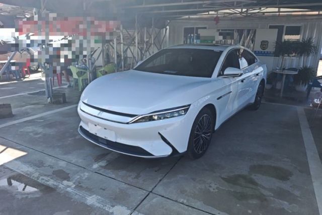 BYD Han 2021 EV Standard Range Luxury Model مستعملة