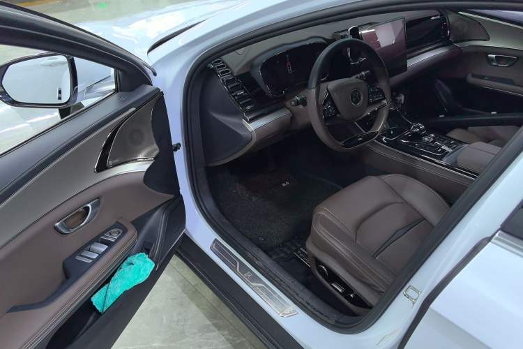 Used BYD Han 2021 EV Standard Range Luxury Model Interior 2