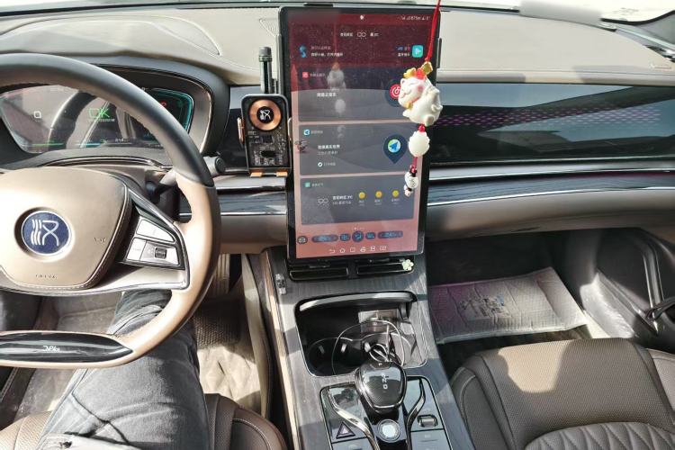 Used BYD Han 2021 EV Standard Range Luxury Model Interior 4