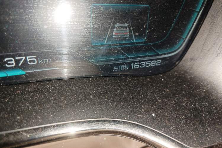 Used BYD Han 2021 EV Standard Range Luxury Model Odometer Close Up