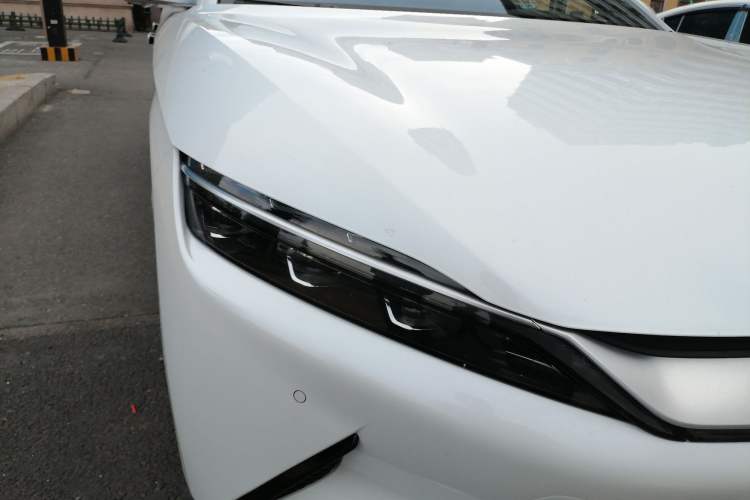 Used BYD Han 2021 EV Standard Range Luxury Model Right Front Headlight
