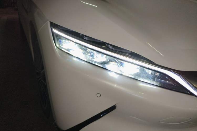 Used BYD Han 2021 EV Standard Range Luxury Model Right Front Headlight