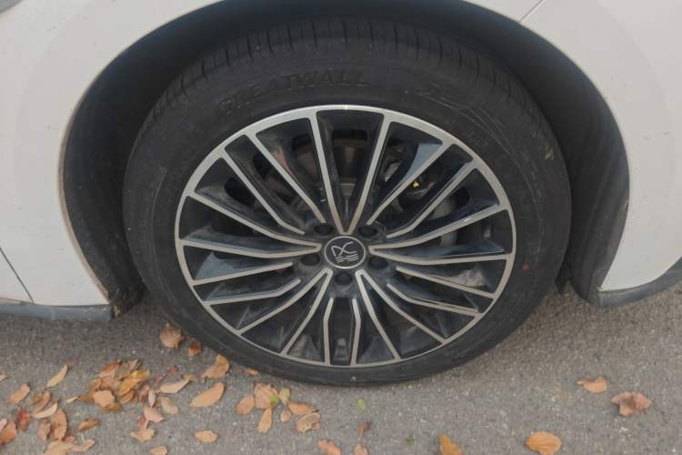 Used BYD Han 2021 EV Standard Range Luxury Model Right Front Wheel Hub