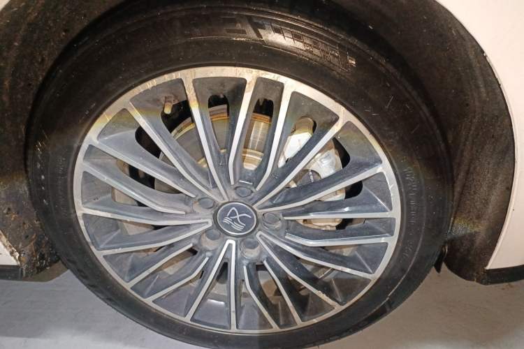 Used BYD Han 2021 EV Standard Range Luxury Model Right Front Wheel Hub