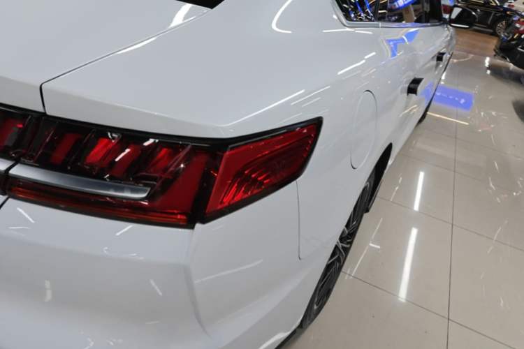 Used BYD Han 2021 EV Standard Range Luxury Model Right Rear Taillight