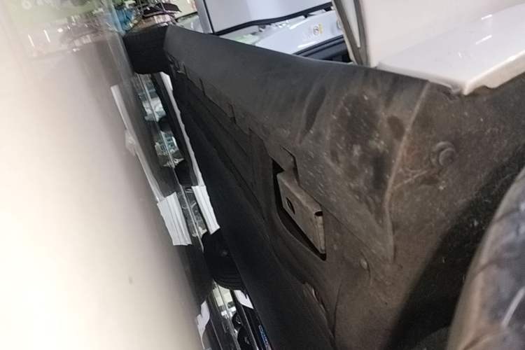 Used BYD Han 2021 EV Standard Range Luxury Model Right Side Sill