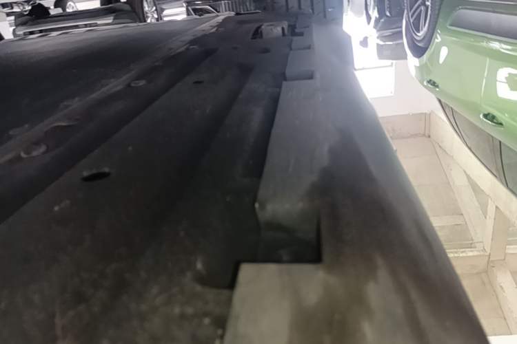 Used BYD Han 2021 EV Standard Range Luxury Model Right Side Sill