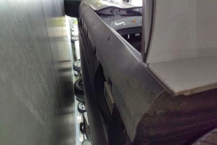Used BYD Han 2021 EV Standard Range Luxury Model Right Side Sill