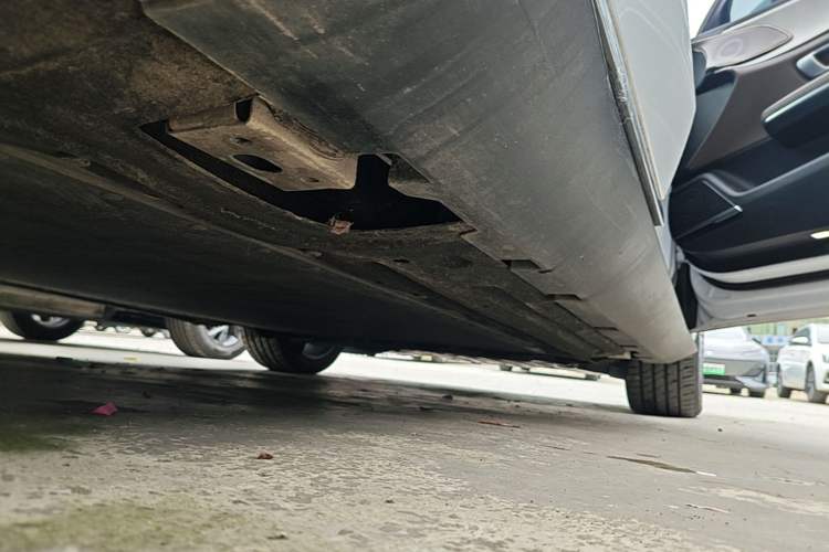Used BYD Han 2021 EV Standard Range Luxury Model Right Side Sill