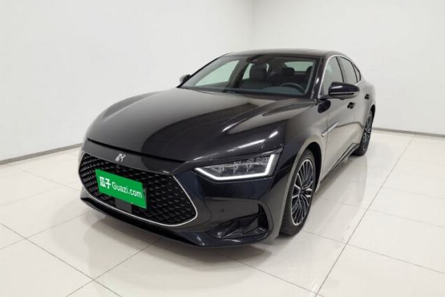 BYD Han 2022 DM-i 121KM Luxury Model с пробегом
