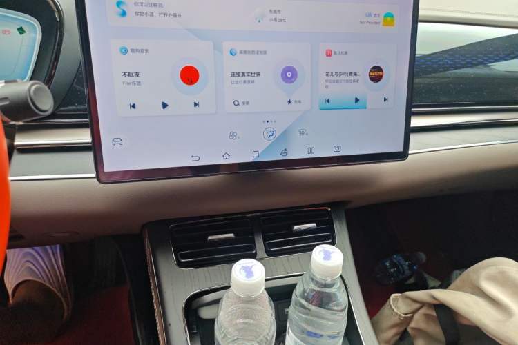 Used BYD Han 2022 DM-i 121KM Luxury Model Audio And AC Panel
