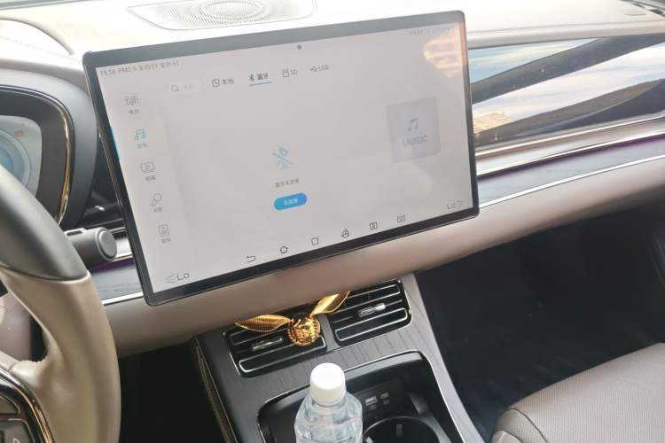 Used BYD Han 2022 DM-i 121KM Luxury Model Audio And AC Panel