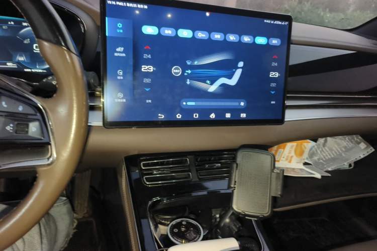 Used BYD Han 2022 DM-i 121KM Prestige Model Audio And AC Panel