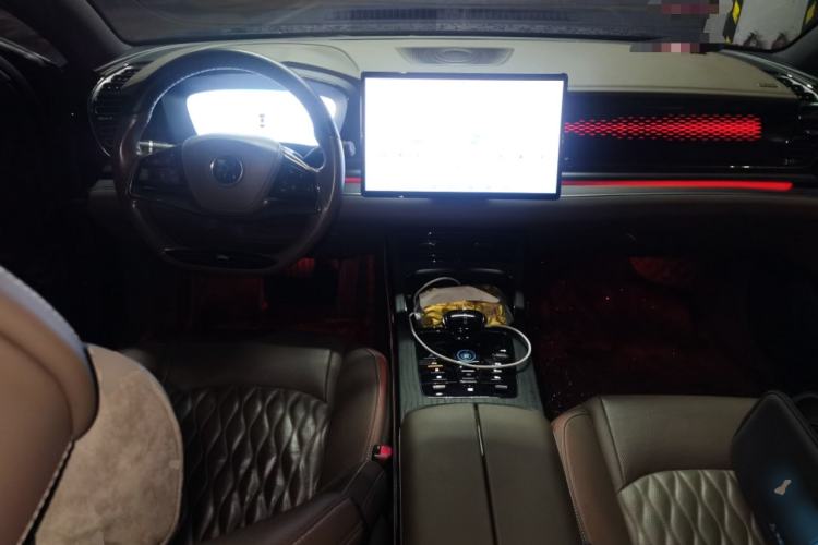 Used BYD Han 2022 DM-i 121KM Luxury Model Center Console