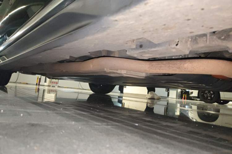 Used BYD Han 2022 DM-i 121KM Luxury Model Chassis Front Right