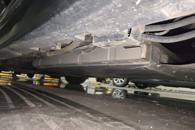 Used BYD Han 2022 DM-i 121KM Luxury Model Chassis Rear Left