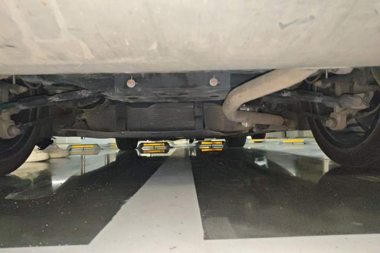 Used BYD Han 2022 DM-i 121KM Luxury Model Chassis Rear