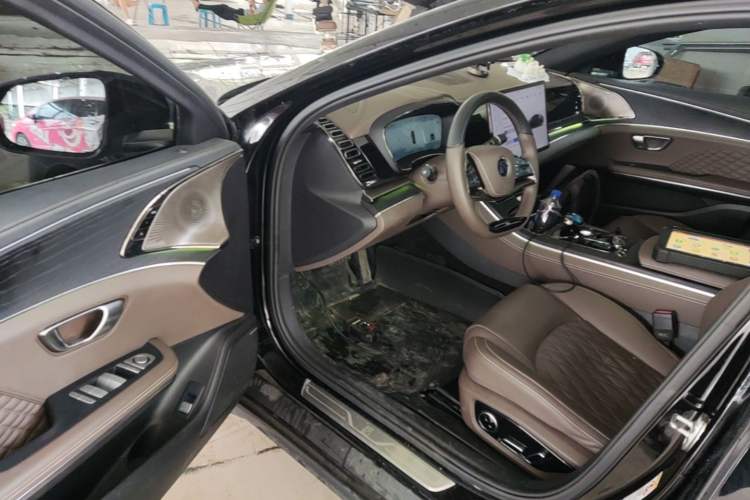 Used BYD Han 2022 DM-i 121KM Luxury Model Driver Seat