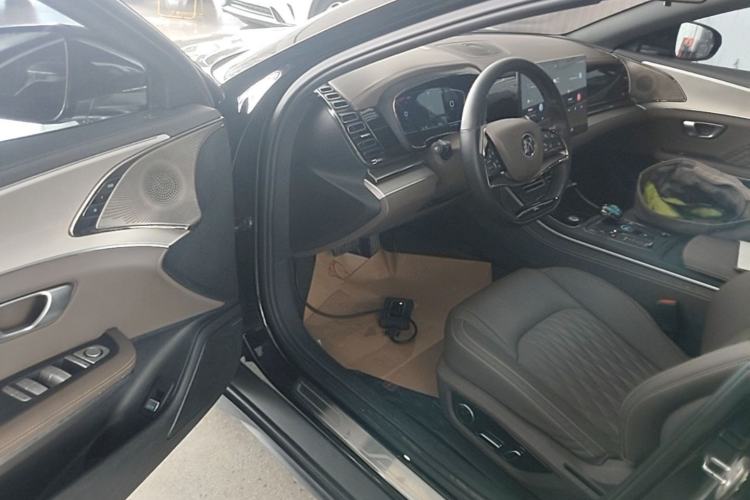 Used BYD Han 2022 EV Genesis Edition 715KM Front-Wheel-Drive Prestige Model Driver Seat