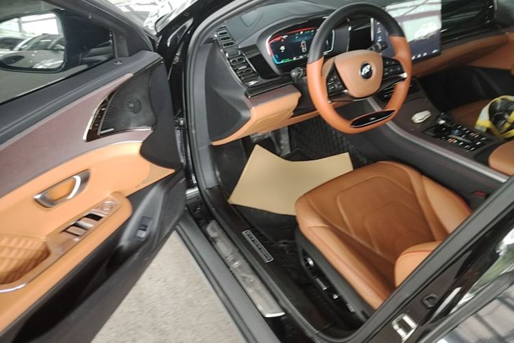 Used BYD Han 2022 DM-i 121KM Luxury Model Driver Seat