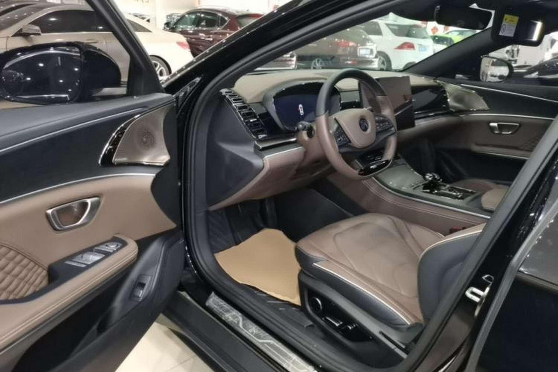 Used BYD Han 2022 EV Genesis Edition 715 km Front-Wheel-Drive Flagship Model Driver Seat
