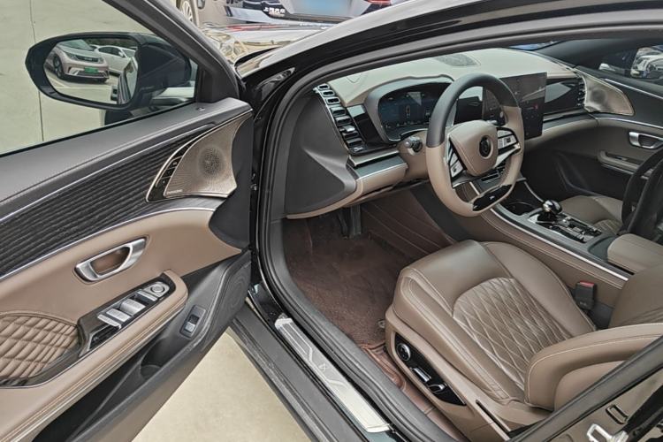 Used BYD Han 2022 DM-i 121KM Luxury Model Driver Seat