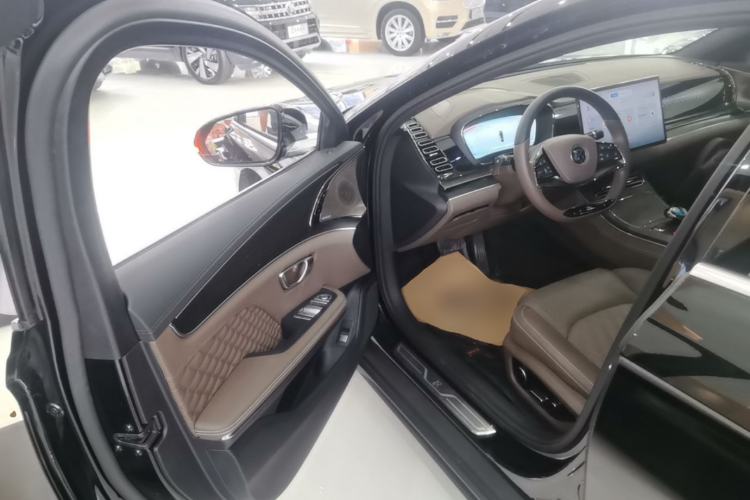 Used BYD Han 2022 DM-i 121KM Luxury Model Driver Seat