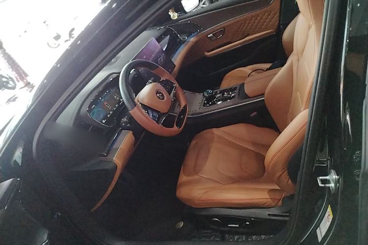Used BYD Han 2022 DM-p 202km Four-Wheel Drive Flagship Model Driver Seat