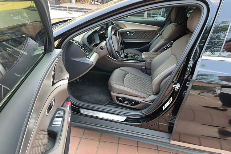 Used BYD Han 2022 DM-i 121KM Prestige Model Driver Seat