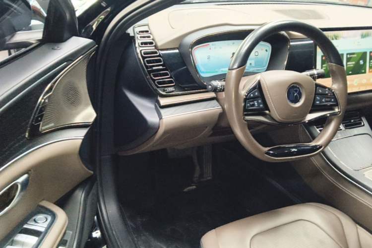 Used BYD Han 2022 DM-i 121KM Luxury Model Driver Seat