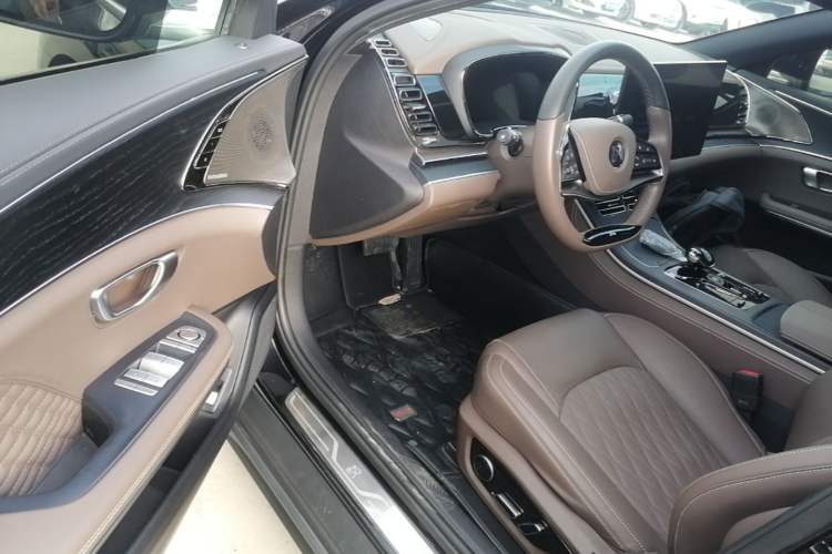 Used BYD Han 2022 DM-i 121KM Luxury Model Driver Seat