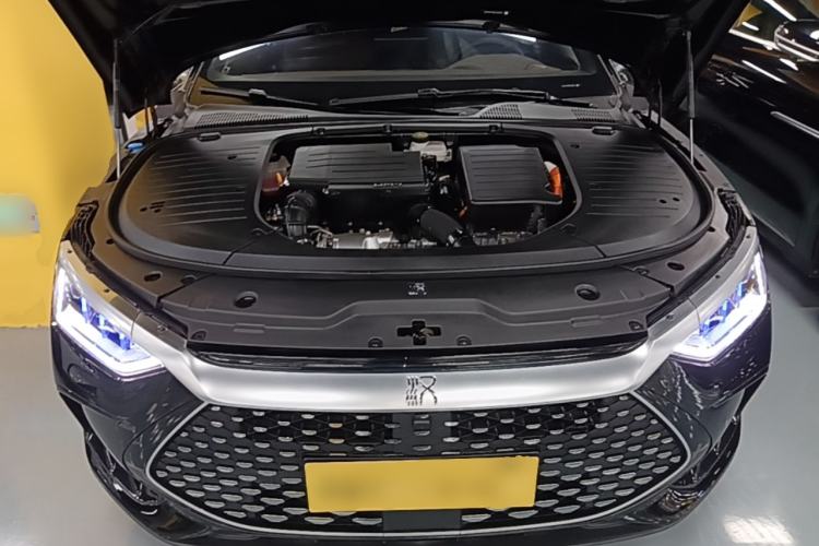 Used BYD Han 2022 DM-i 121KM Prestige Model Engine Bay