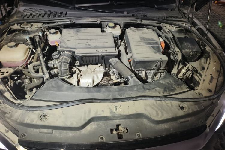 Used BYD Han 2022 DM-i 121KM Prestige Model Engine Bay