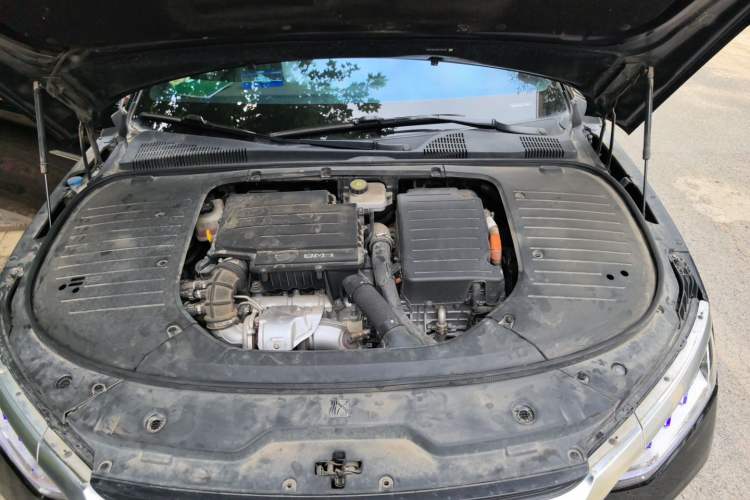 Used BYD Han 2022 DM-i 121KM Luxury Model Engine Bay